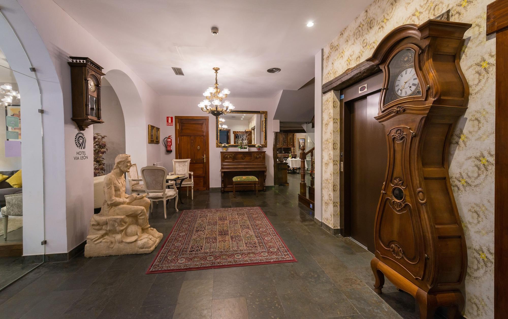 Hotel Alda Via Леон Екстер'єр фото