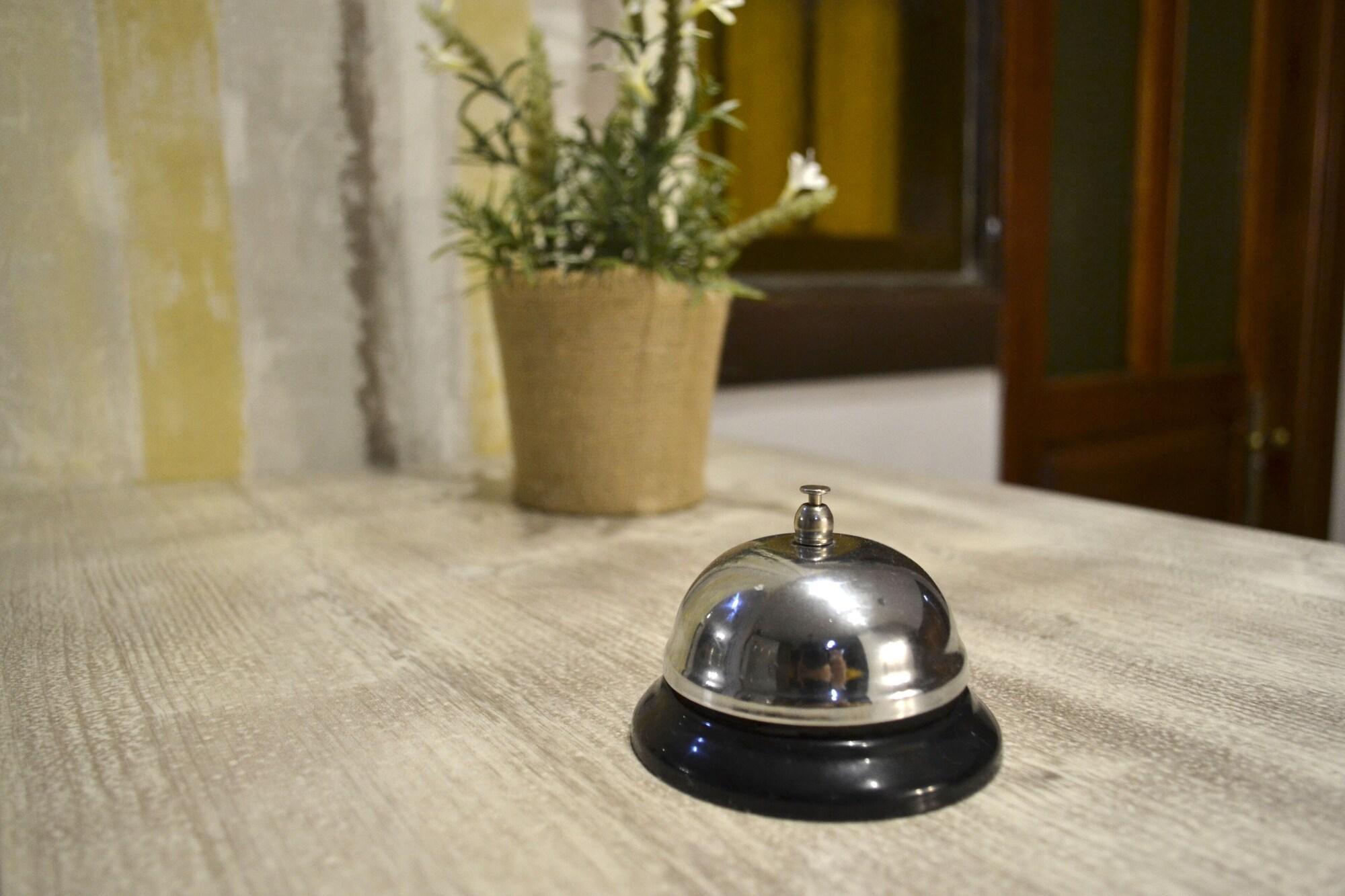 Hotel Alda Via Леон Екстер'єр фото