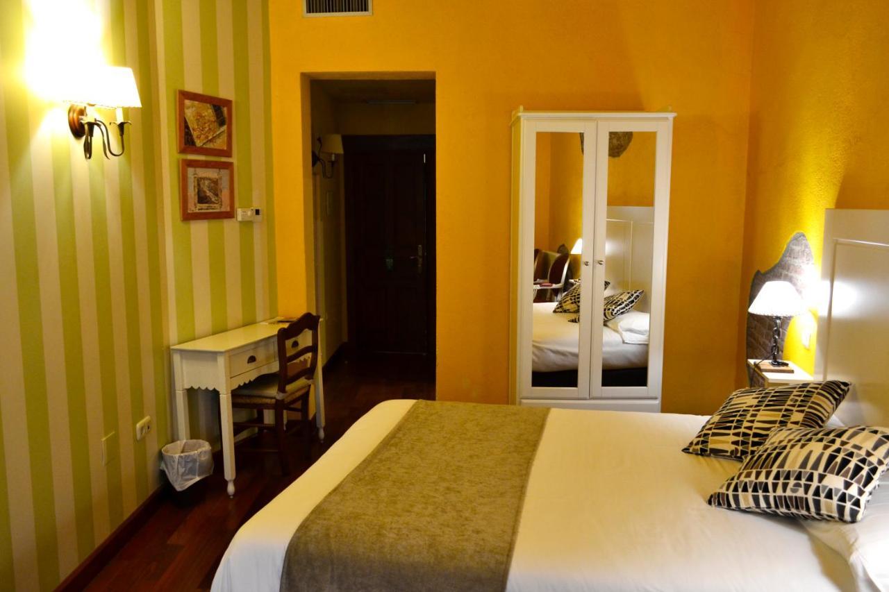 Hotel Alda Via Леон Екстер'єр фото